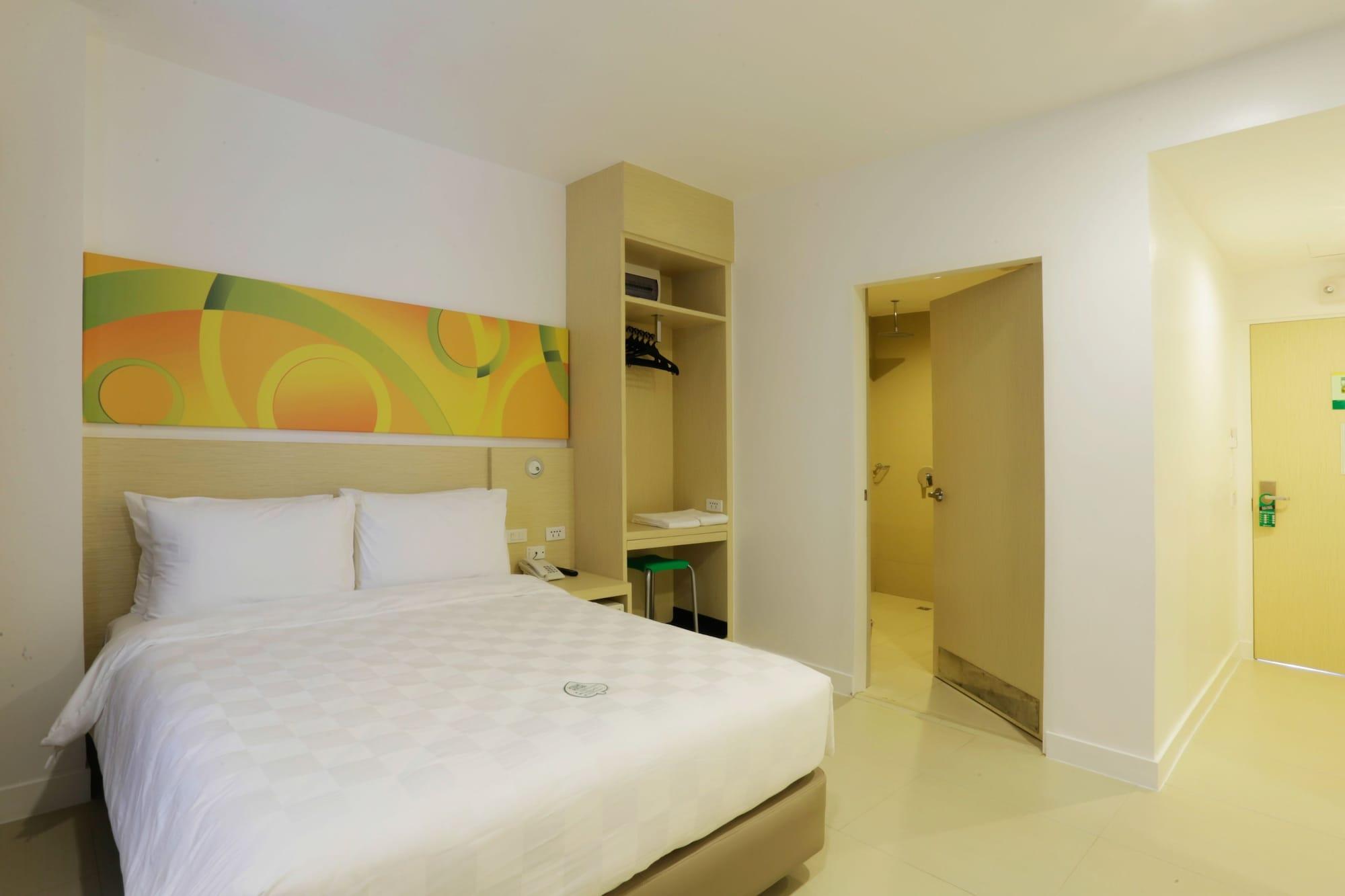 Go Hotels Timog Quezon City Εξωτερικό φωτογραφία