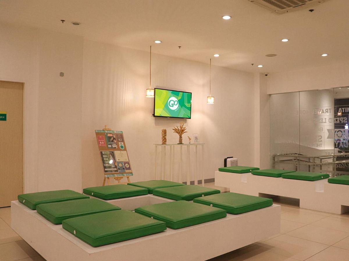 Go Hotels Timog Quezon City Εξωτερικό φωτογραφία