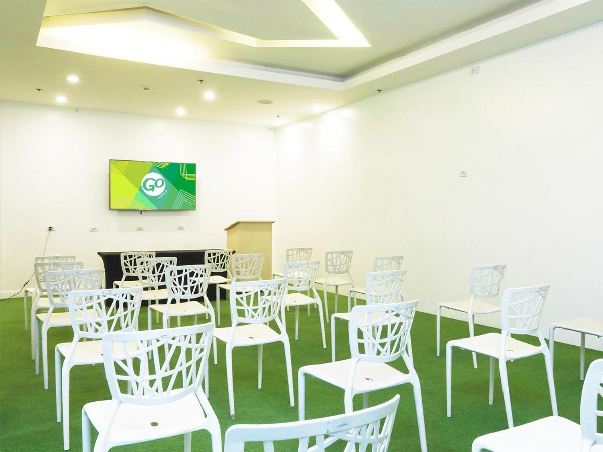 Go Hotels Timog Quezon City Εξωτερικό φωτογραφία