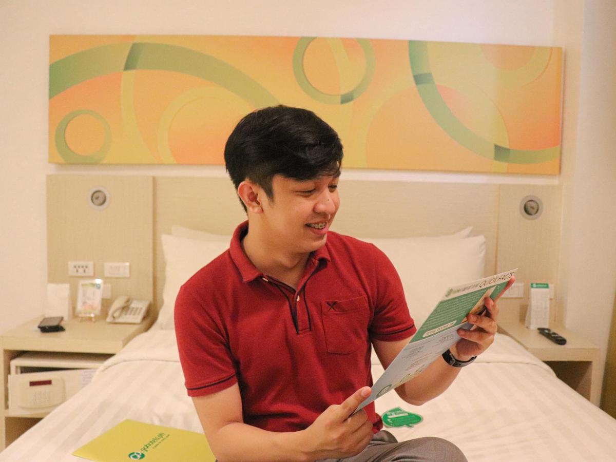 Go Hotels Timog Quezon City Εξωτερικό φωτογραφία