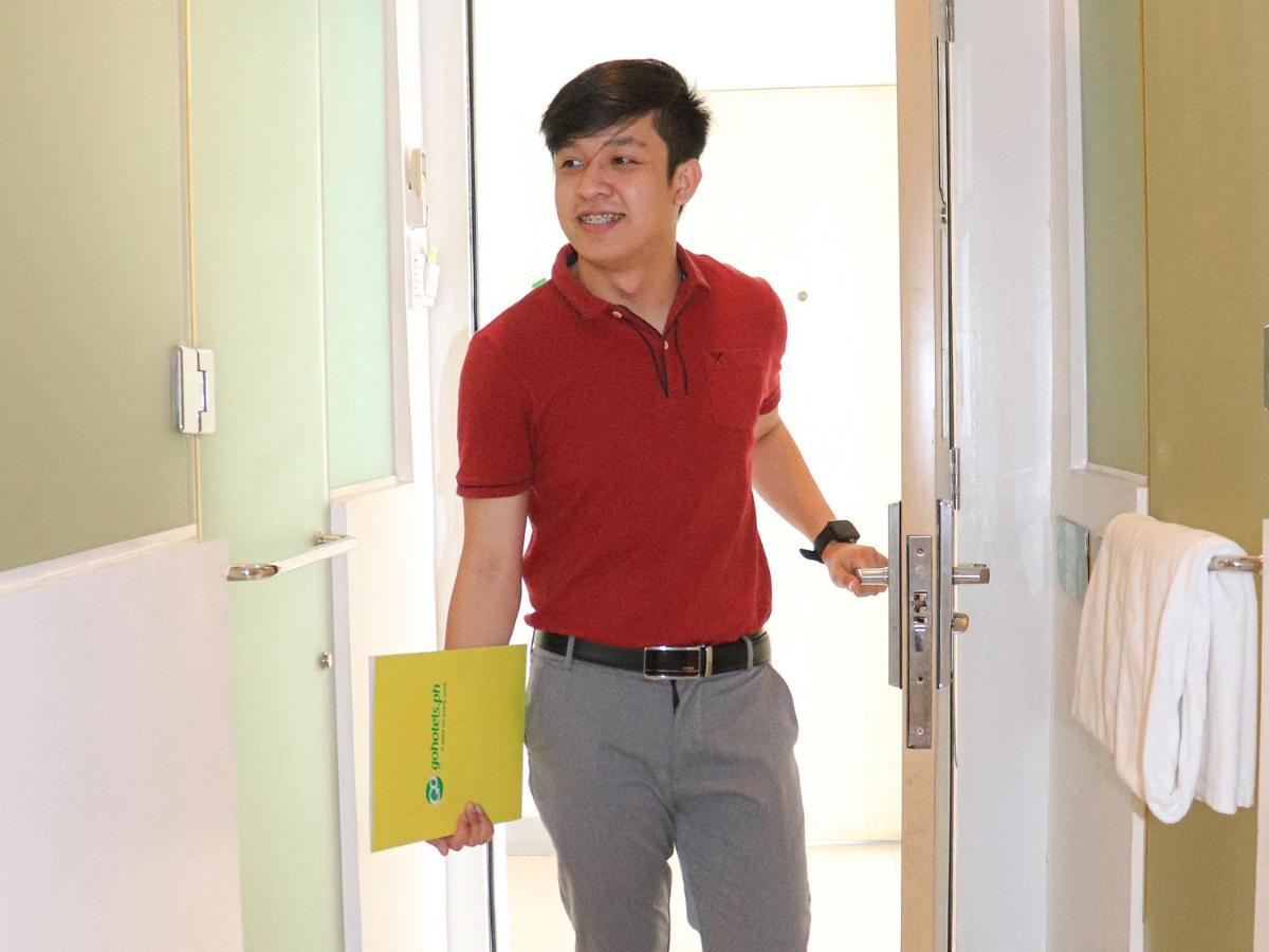 Go Hotels Timog Quezon City Εξωτερικό φωτογραφία