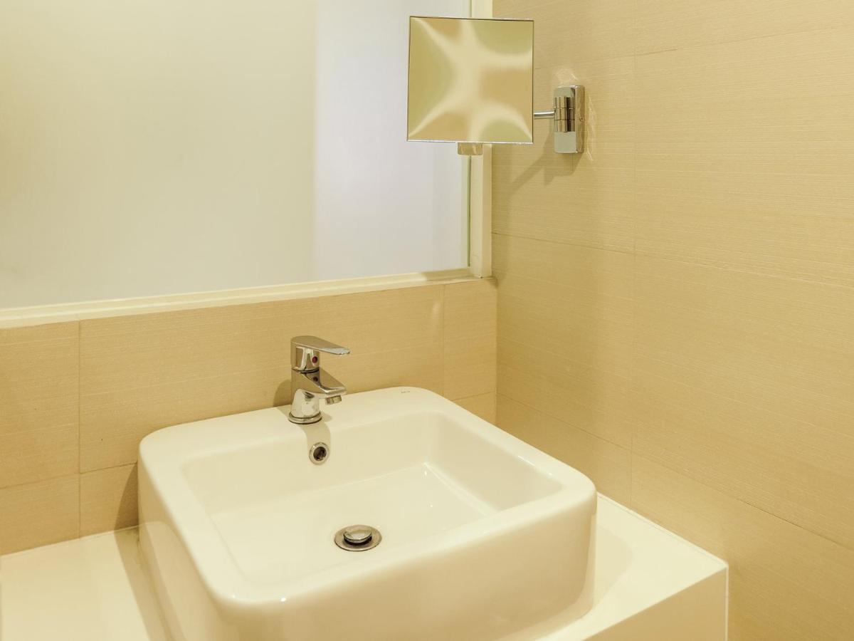 Go Hotels Timog Quezon City Εξωτερικό φωτογραφία