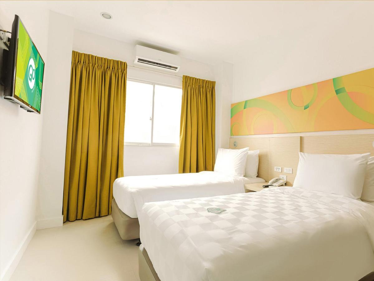 Go Hotels Timog Quezon City Εξωτερικό φωτογραφία