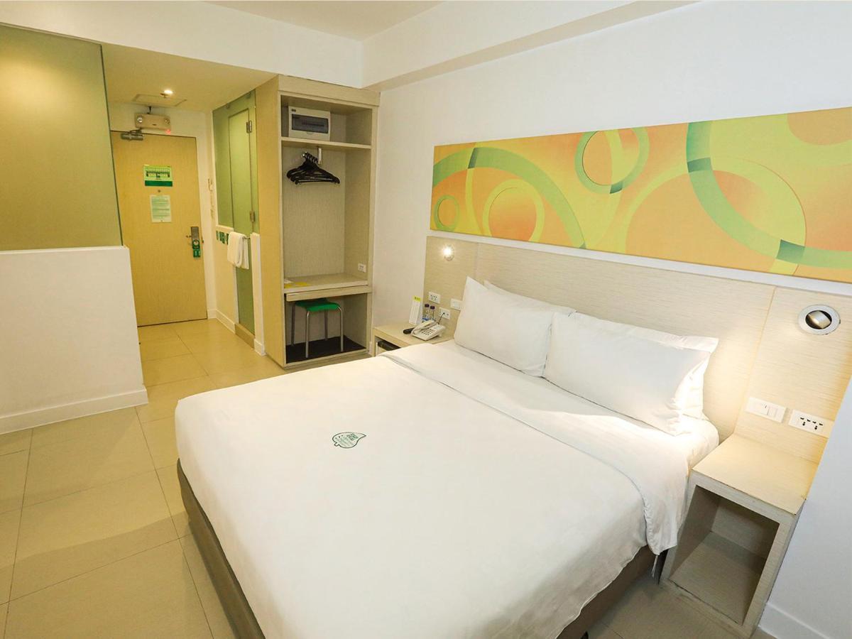 Go Hotels Timog Quezon City Εξωτερικό φωτογραφία