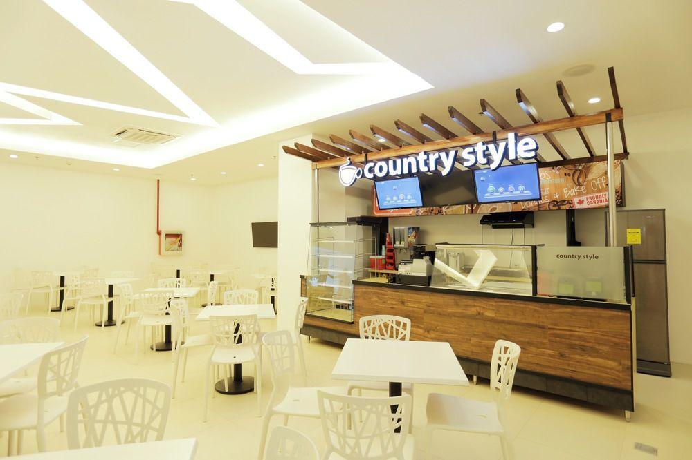 Go Hotels Timog Quezon City Εξωτερικό φωτογραφία